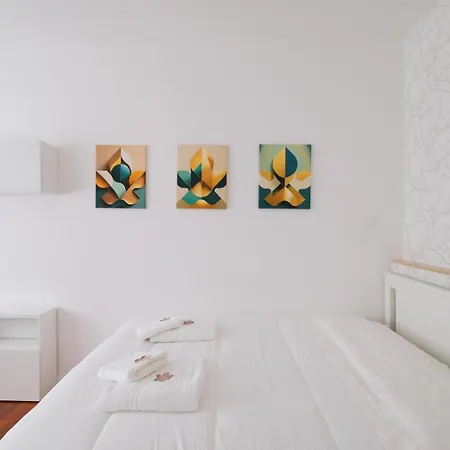 The Apulian Loft Ii - Via Celentano Apartment Bari